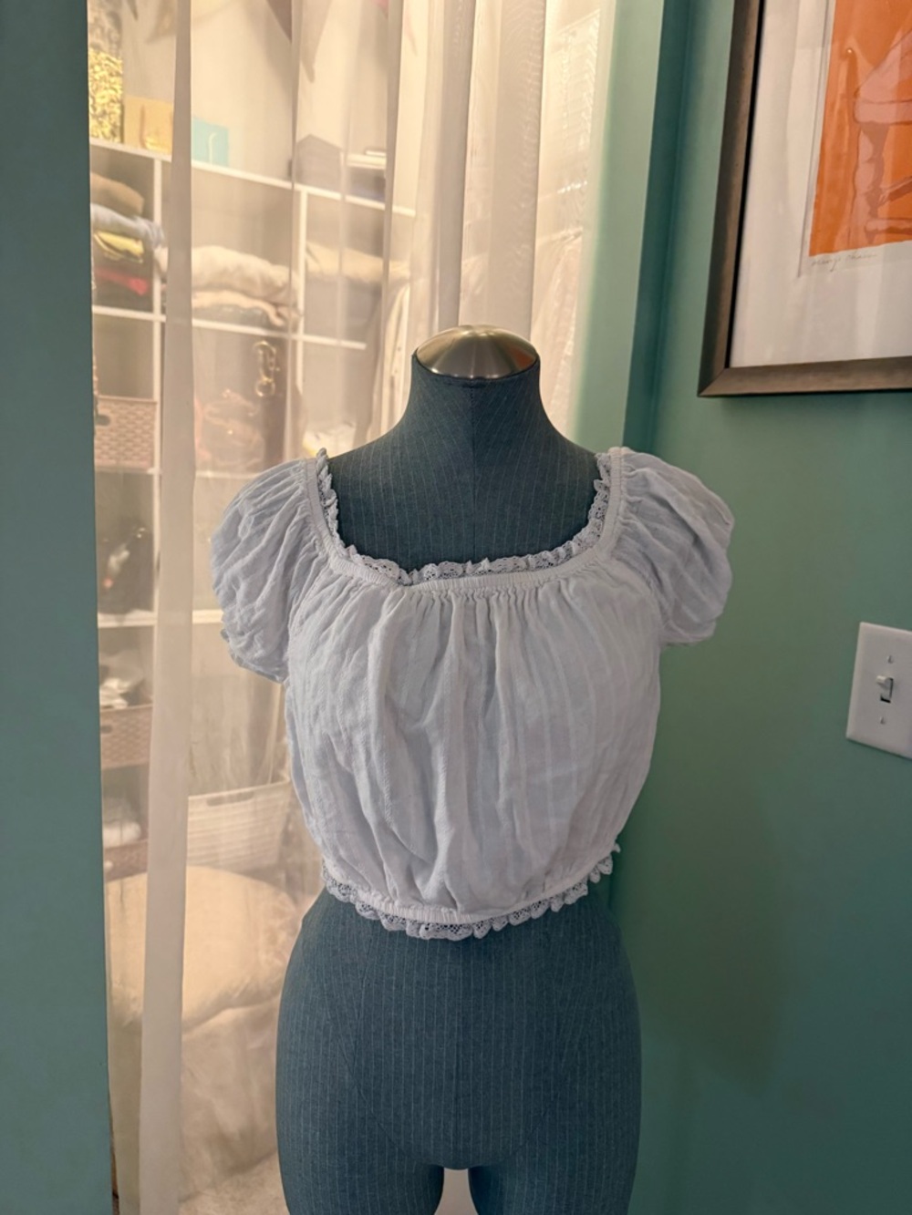 American Eagle Outfitters White Puff Sleeve Crop Top